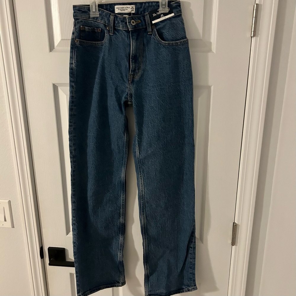 Abercrombie & Fitch Curve Love 90’s Relaxed Jean